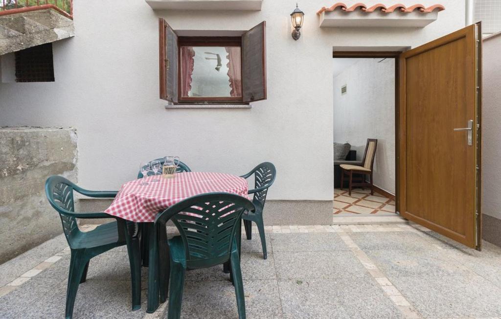 Apartmani Cizmesija Tkon Zewnętrze zdjęcie