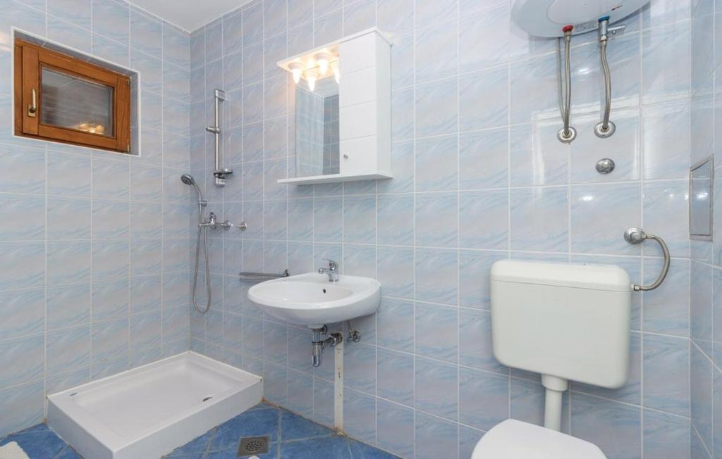 Apartmani Cizmesija Tkon Zewnętrze zdjęcie